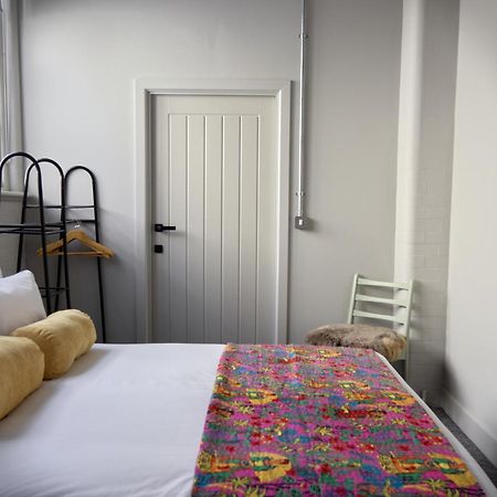Sleep Hotel Уърдинг Екстериор снимка
